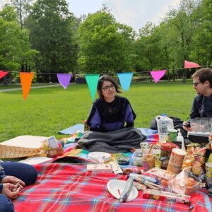 4a7a3440-sky_53056369967_l