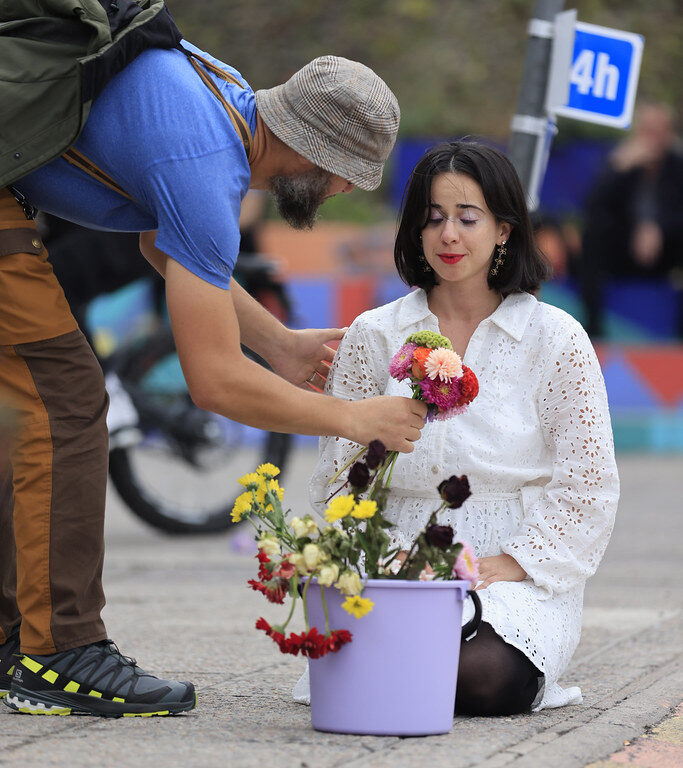 _mr51354_53951008736_l