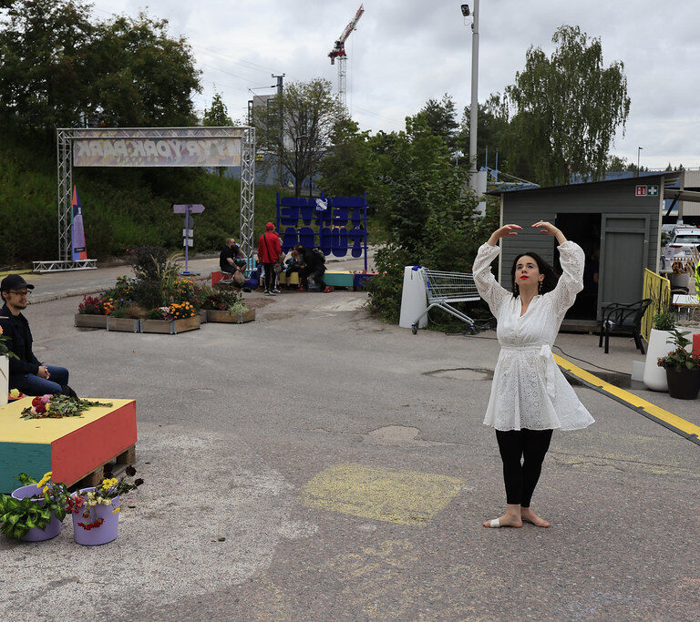 _mr51379_53951008601_l