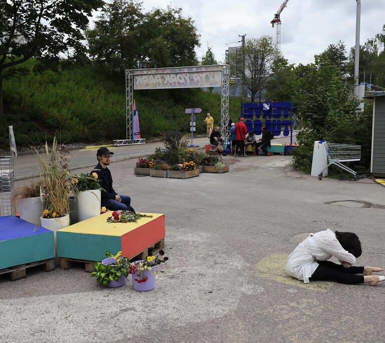 _mr51385_53951335429_l