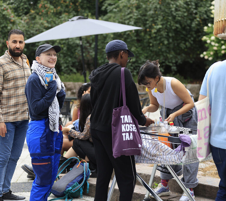 _mr51412_53951007926_l