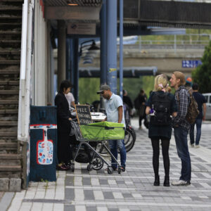 _mr51423_53950109587_l