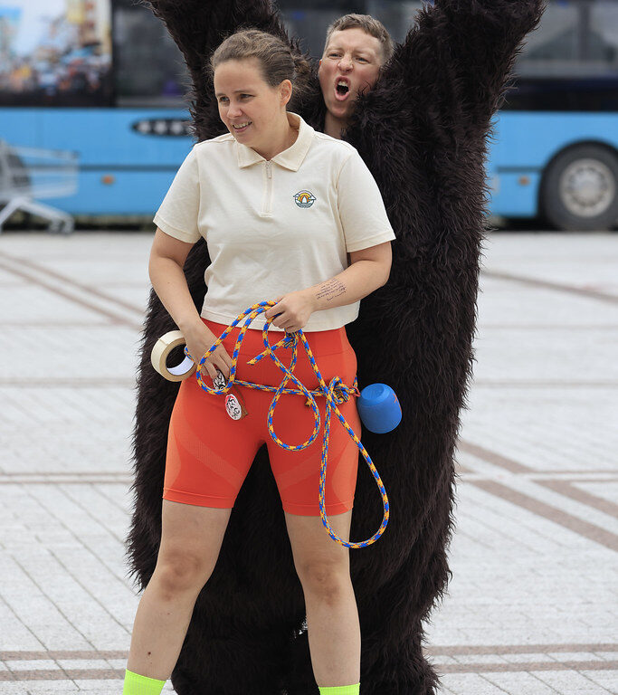 _mr51451_53950109482_l