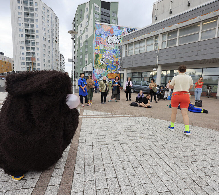 _mr51466_53951462755_l