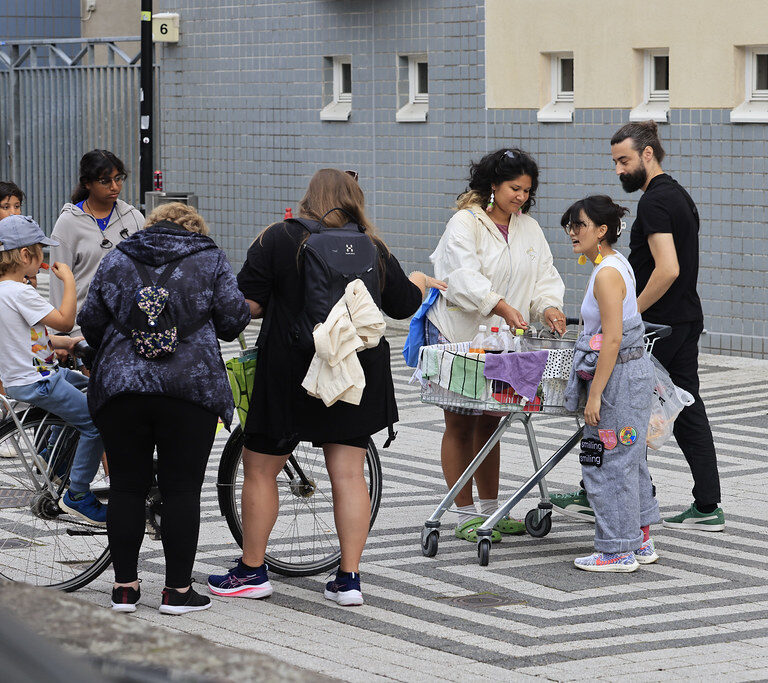 _mr51504_53951462430_l